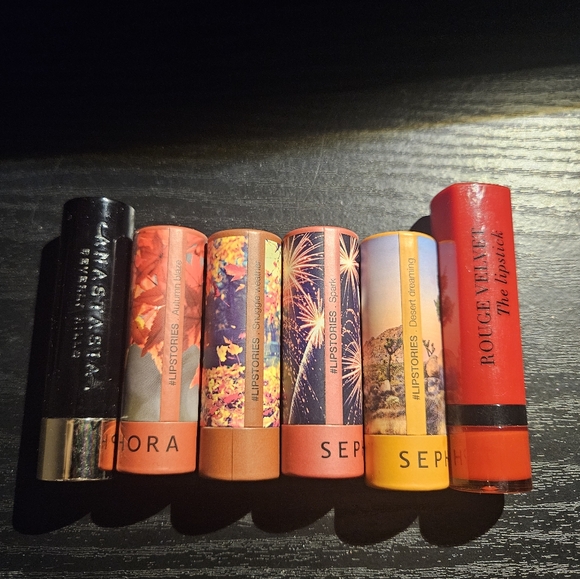 Lipstick Bundle - Picture 1 of 3